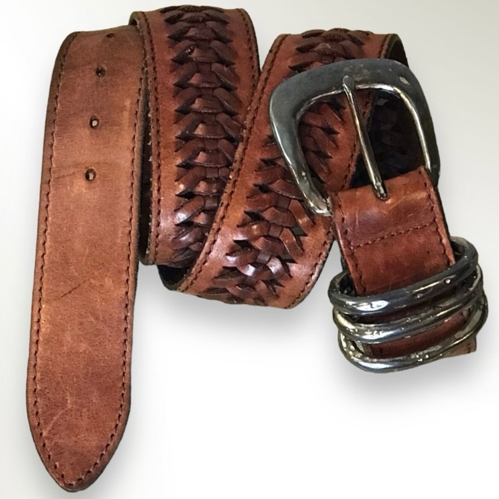 EDDIE BAUER Buttery Soft Leather Belt with Heavy Metal Buckle & Ring Keepers LG